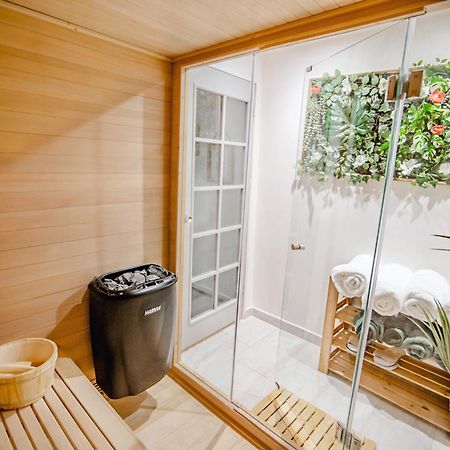 Modern Central Luxury Home With Hot Tub Sauna 11Ppl Sheffield Eksteriør billede