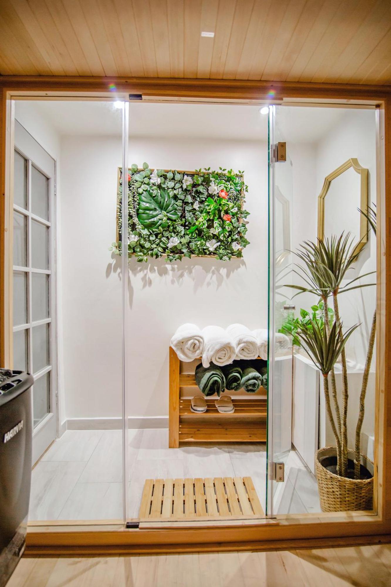 Modern Central Luxury Home With Hot Tub Sauna 11Ppl Sheffield Eksteriør billede
