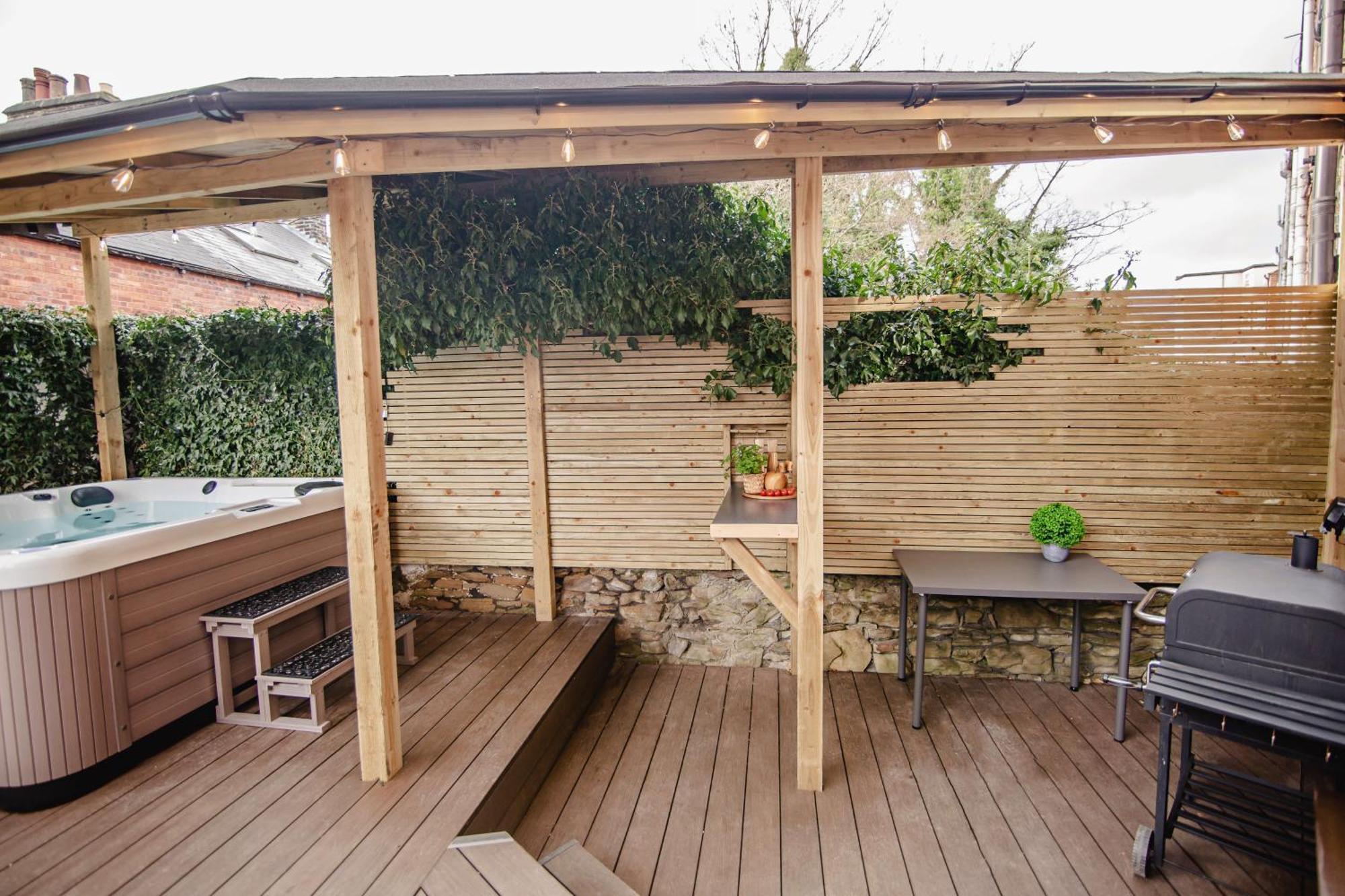 Modern Central Luxury Home With Hot Tub Sauna 11Ppl Sheffield Eksteriør billede
