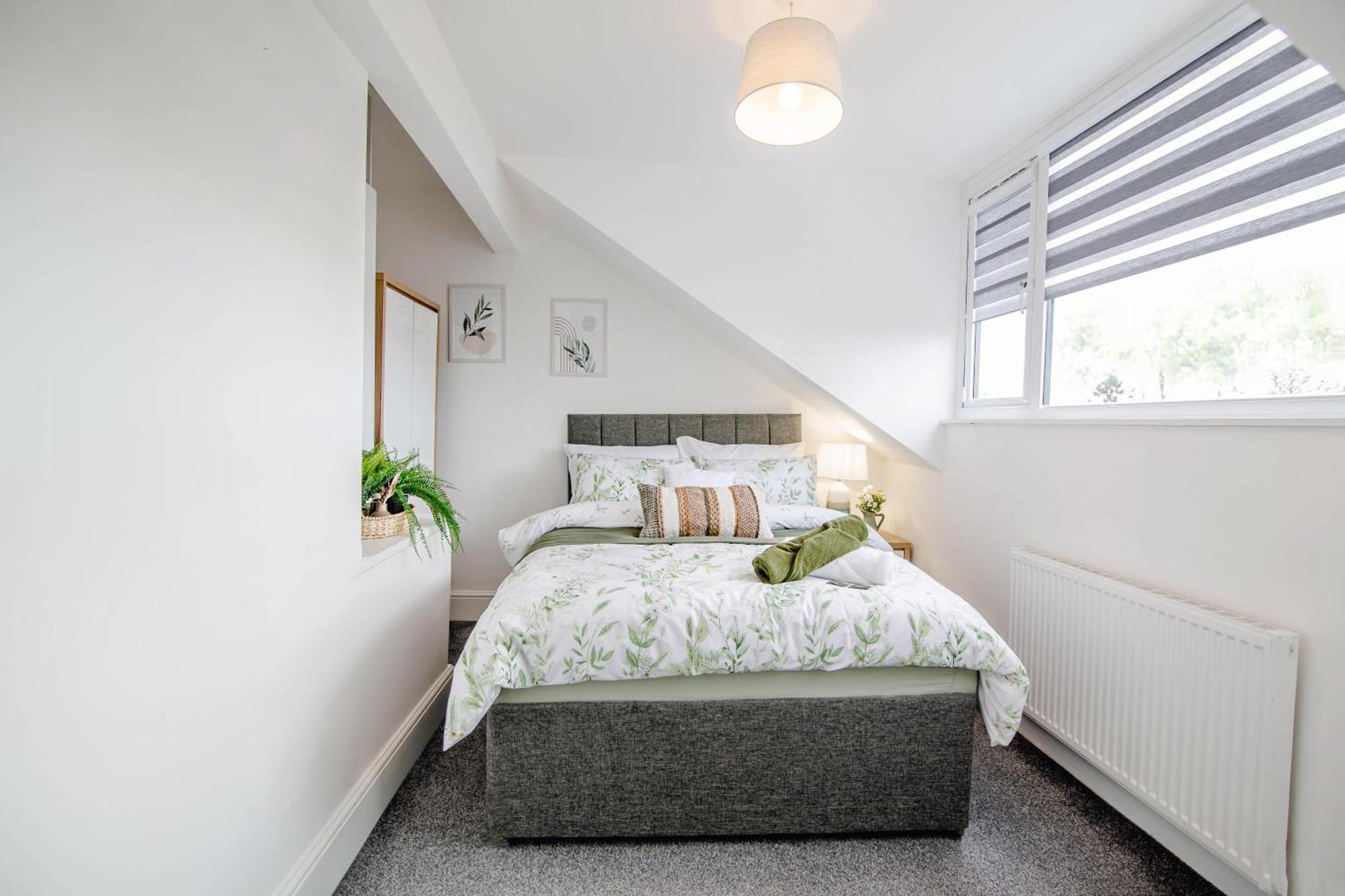 Modern Central Luxury Home With Hot Tub Sauna 11Ppl Sheffield Eksteriør billede